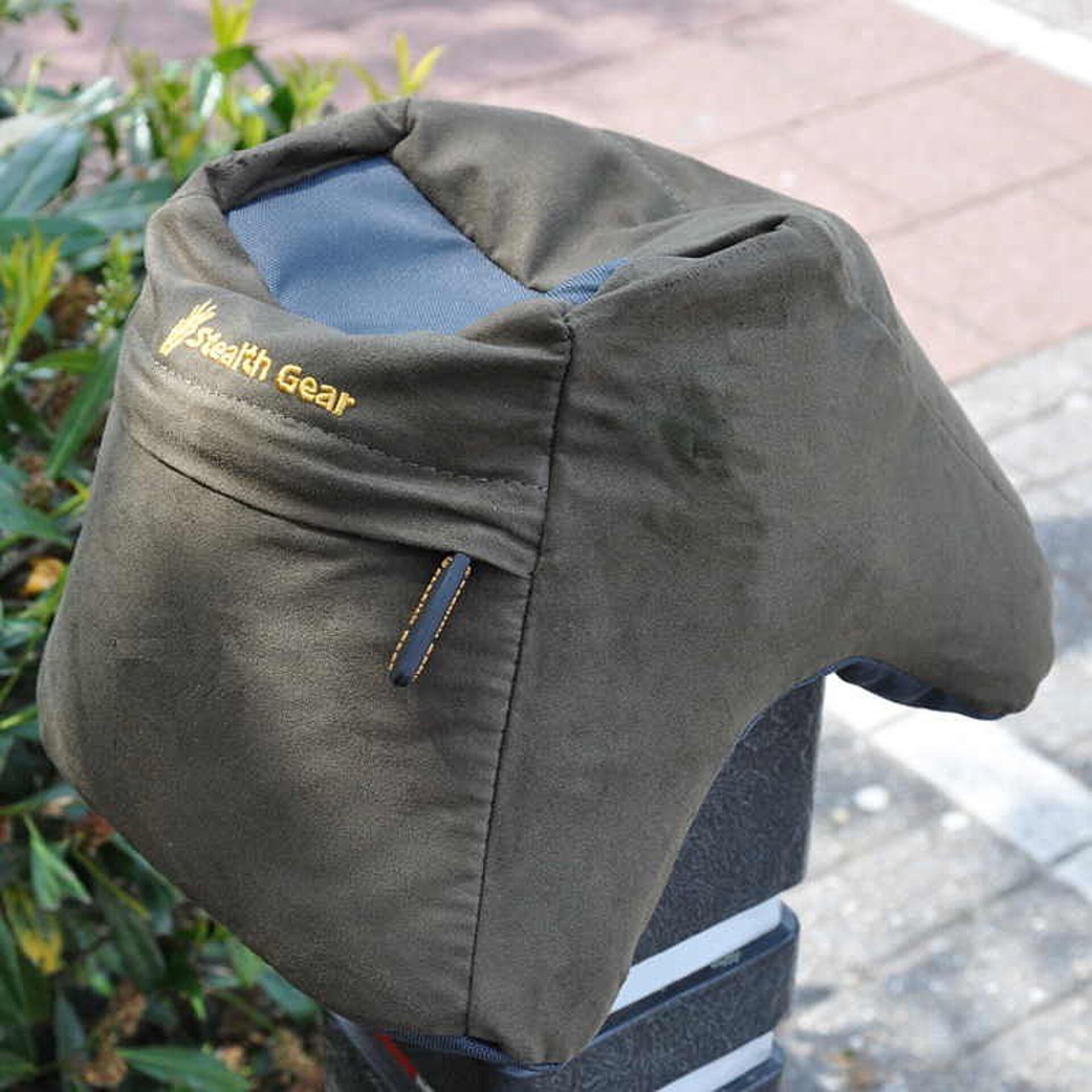 hooded-jacket, windbreaker, hiking-gear, olive-green, logo-stitched