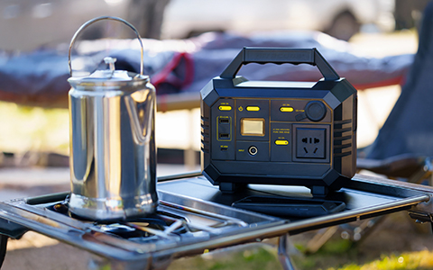 Campingausrüstung, Stromgenerator, Solargenerator, Batteriepack, Stovekompatibilität